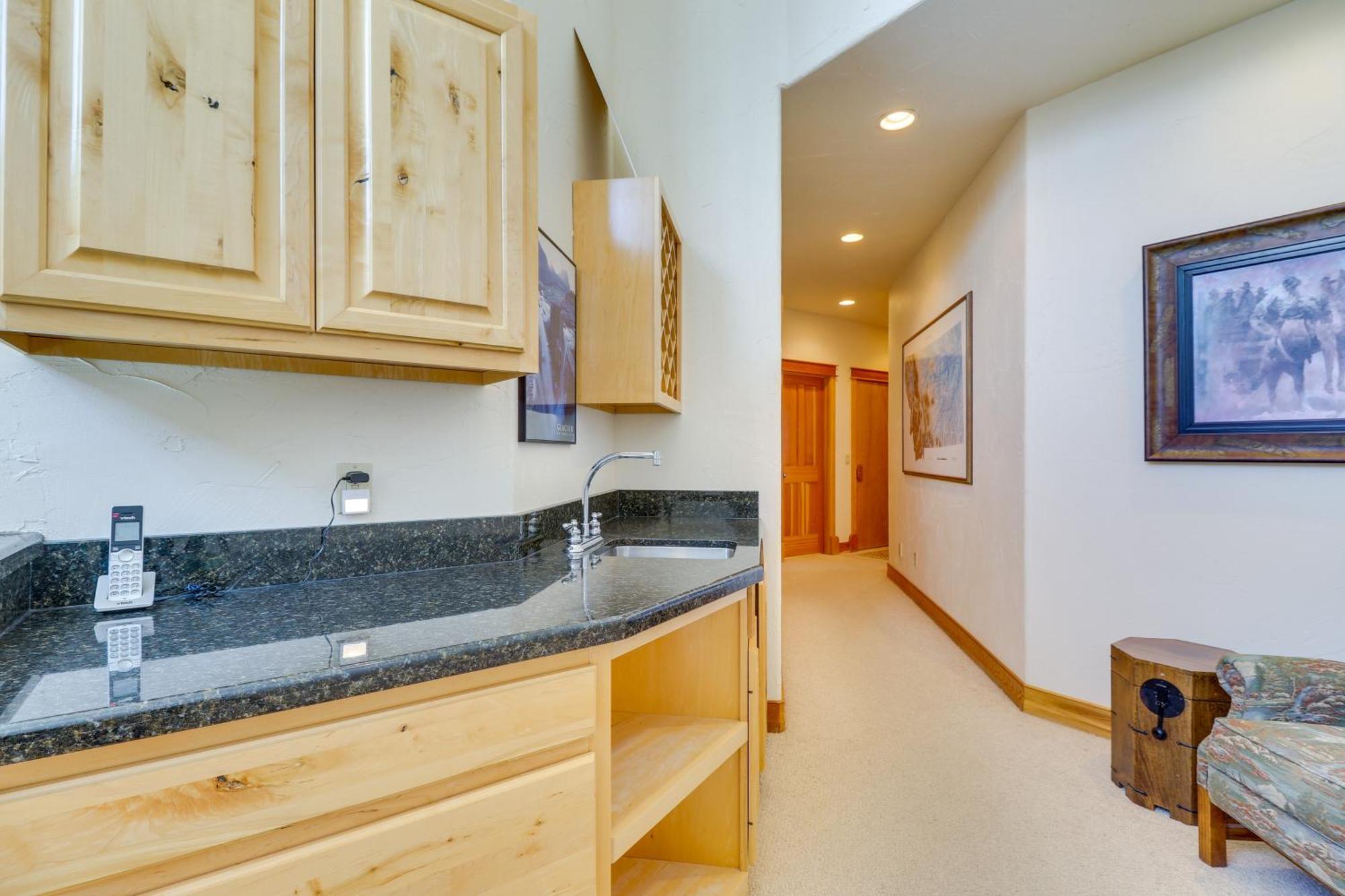 Spacious Whitefish Home With Sauna And Ski Resort View מראה חיצוני תמונה